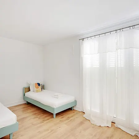 10 - Luxury Flat L024 * Paris