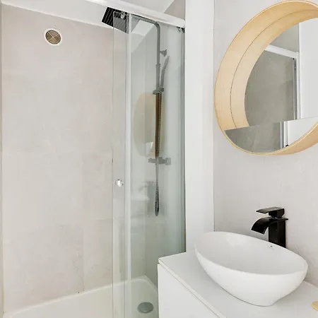 10 - Luxury Flat L024 Parigi